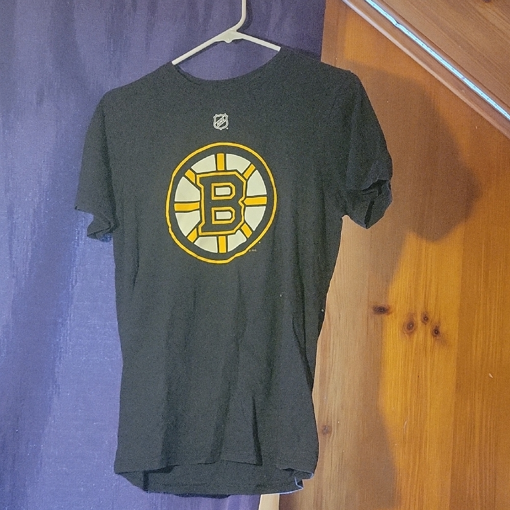 Reebok Black and Gold Team Logo Tee